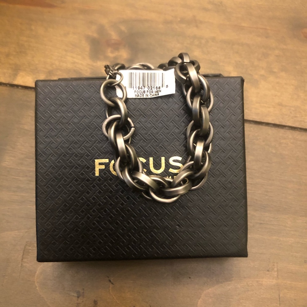 Focus For Men Antiqued Interlocking Bracelet